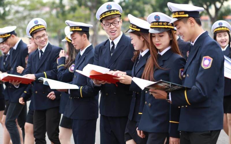 Công ty Hàng Hải Đông Đô cung cấp dịch vụ cho thuê và xuất khẩu thuyền viên.
